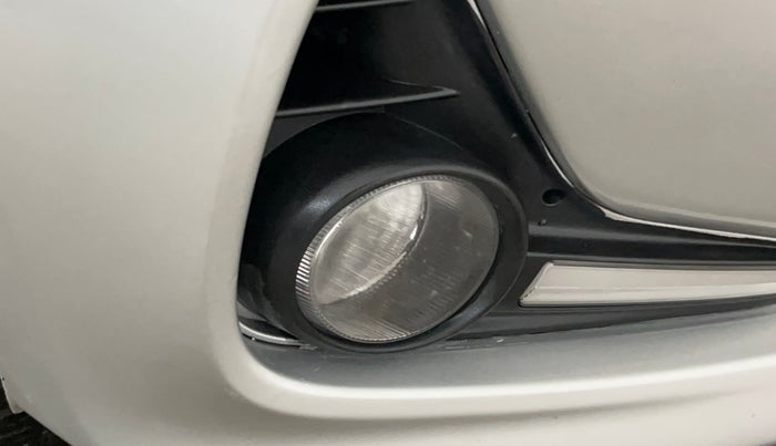 2017 Hyundai Grand i10 SPORTZ (O) 1.2 KAPPA VTVT, Petrol, Manual, 82,076 km, Right fog light - Fog light not working