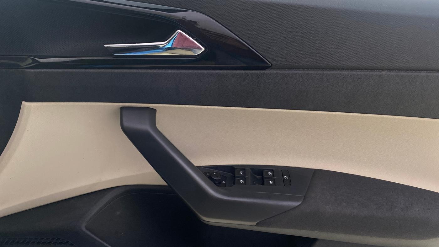 2023 Skoda SLAVIA AMBITION 1.0L TSI AT, Petrol, Automatic, 41,121 km, Driver Side Door Panels Control