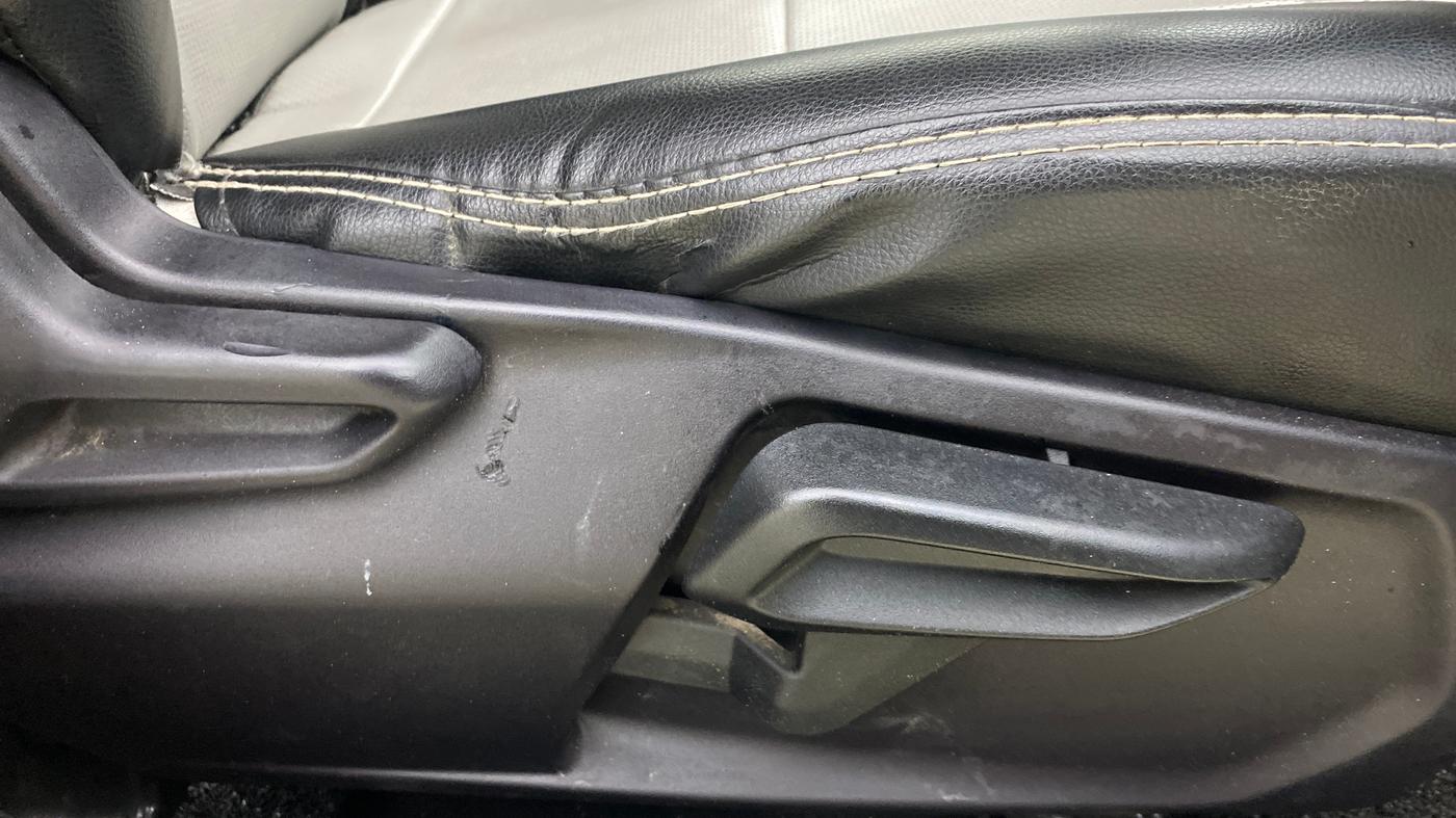 2023 Tata TIGOR XZ PLUS PETROL, Petrol, Manual, 44,430 km, Driver Side Adjustment Panel