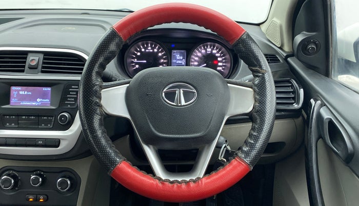 2016 Tata Tiago XT PETROL, Petrol, Manual, 1,10,096 km, Steering Wheel Close Up