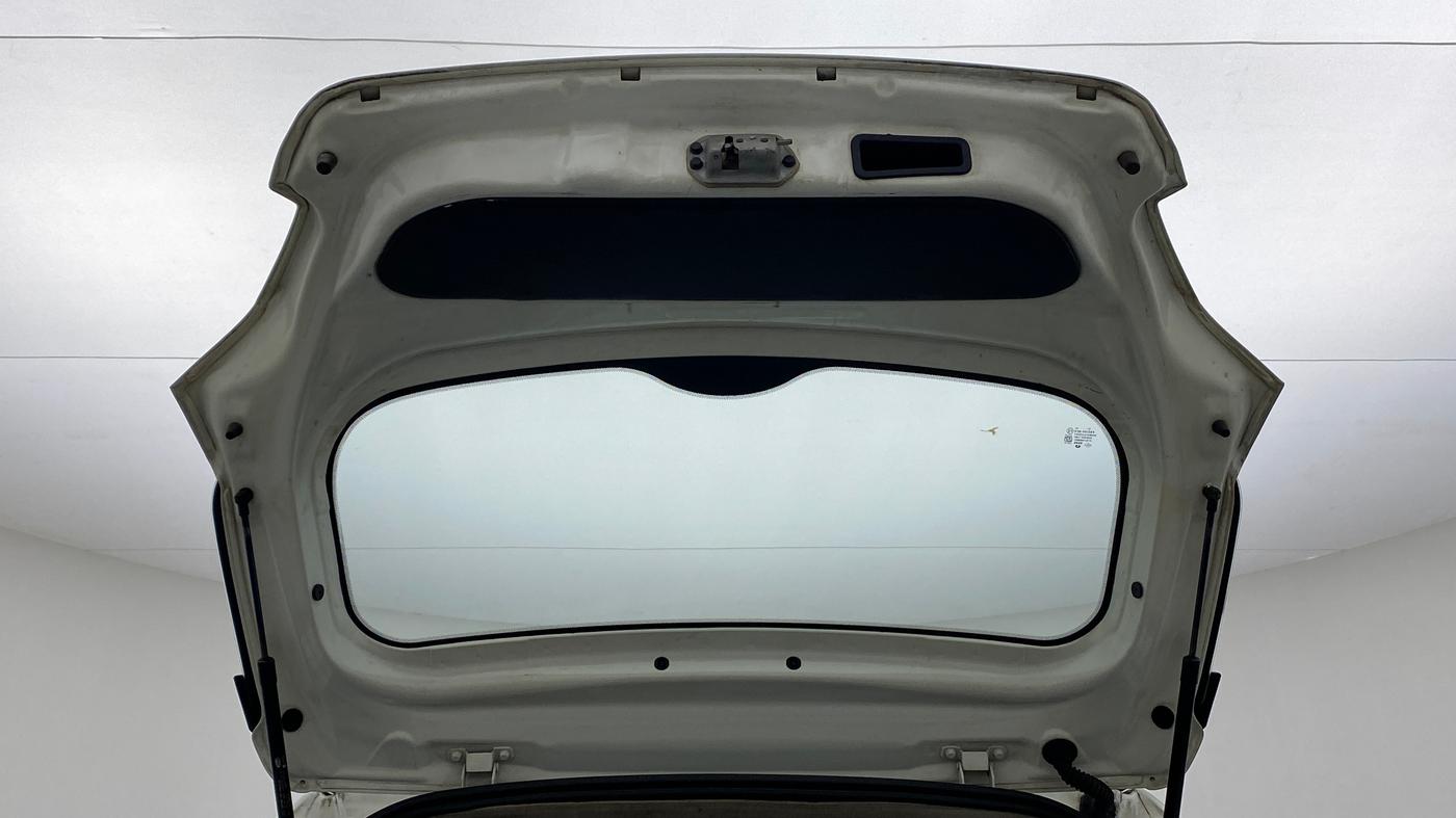 2016 Tata Tiago XT PETROL, Petrol, Manual, 1,10,096 km, Boot Door Open