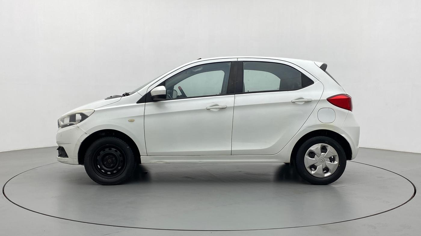 2016 Tata Tiago XT PETROL, Petrol, Manual, 1,10,096 km, Left Side