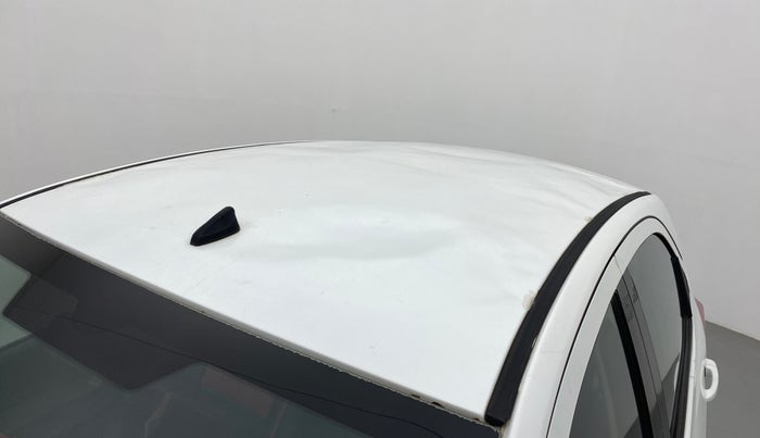 2016 Tata Tiago XT PETROL, Petrol, Manual, 1,10,096 km, Roof - Slightly dented