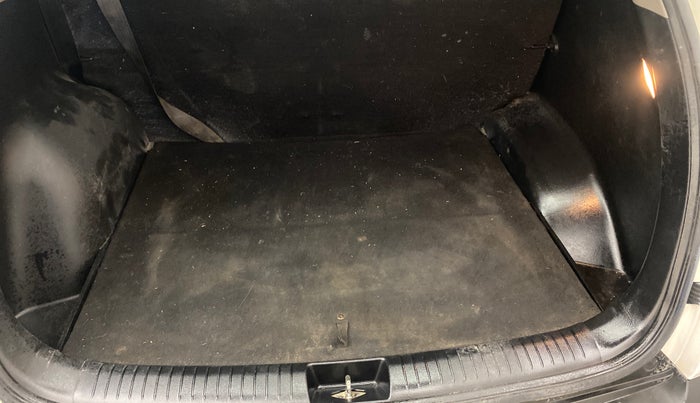 2019 Hyundai Creta E PLUS 1.4 DIESEL, Diesel, Manual, 1,08,237 km, Boot Inside