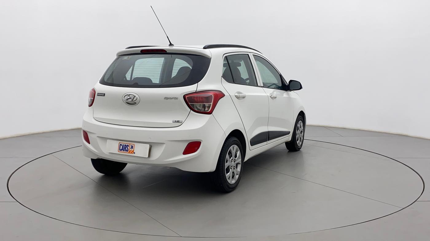 2016 Hyundai Grand i10 SPORTZ 1.2 KAPPA VTVT, Petrol, Manual, 69,802 km, Right Back Diagonal