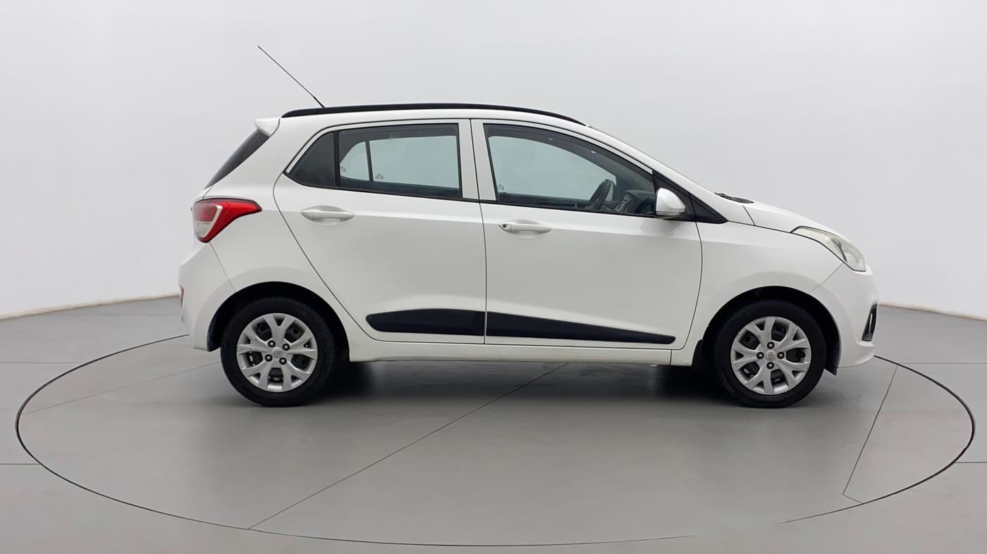 2016 Hyundai Grand i10 SPORTZ 1.2 KAPPA VTVT, Petrol, Manual, 69,802 km, Right Side View