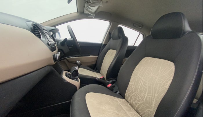 2016 Hyundai Grand i10 SPORTZ 1.2 KAPPA VTVT, Petrol, Manual, 69,802 km, Right Side Front Door Cabin