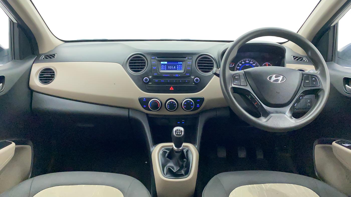 2016 Hyundai Grand i10 SPORTZ 1.2 KAPPA VTVT, Petrol, Manual, 69,802 km, Dashboard
