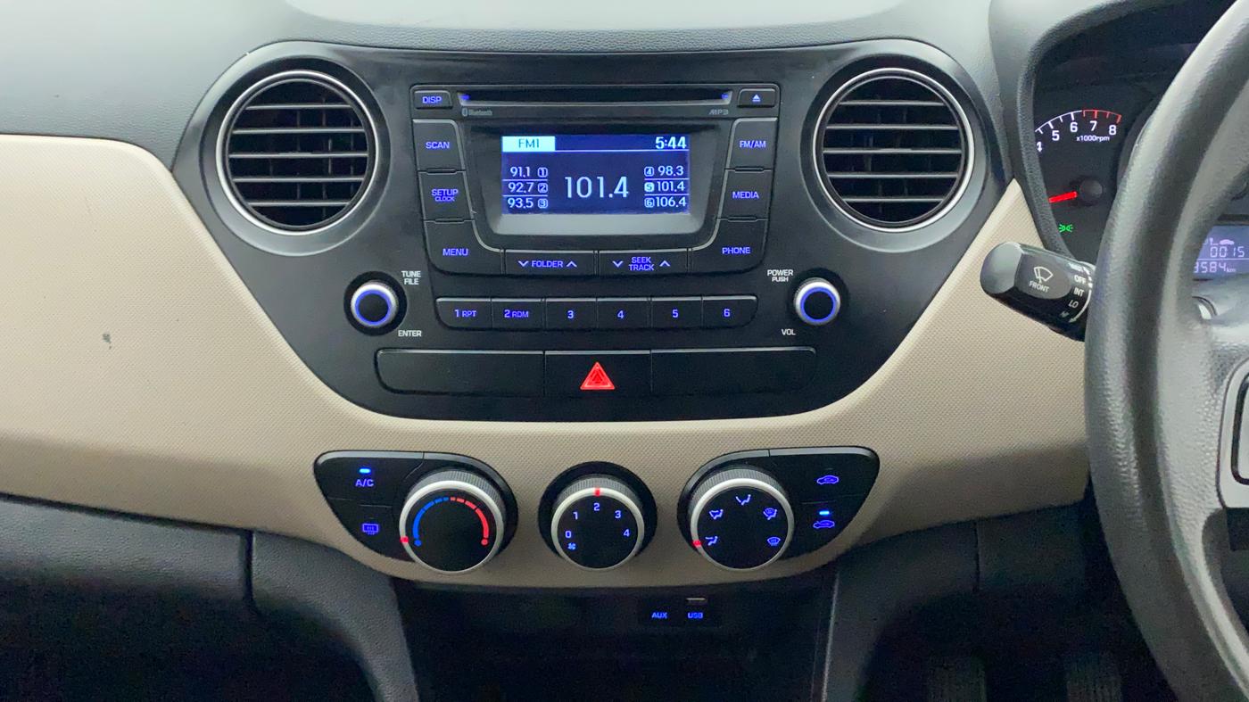 2016 Hyundai Grand i10 SPORTZ 1.2 KAPPA VTVT, Petrol, Manual, 69,802 km, Air Conditioner