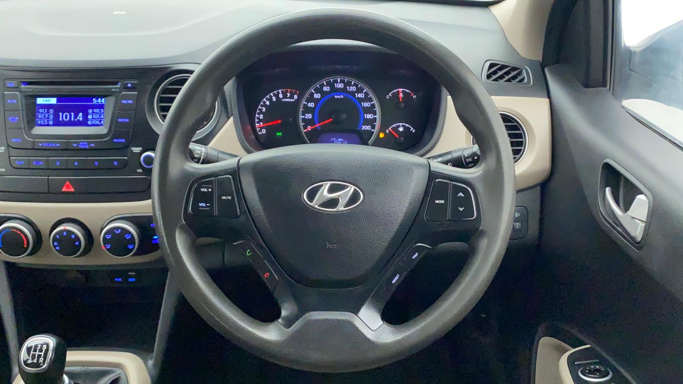 2016 Hyundai Grand i10 SPORTZ 1.2 KAPPA VTVT, Petrol, Manual, 69,802 km, Steering Wheel Close Up