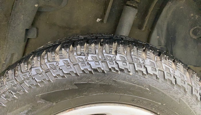 2016 Renault Duster RXL PETROL, Petrol, Manual, 23,020 km, Left Rear Tyre Tread