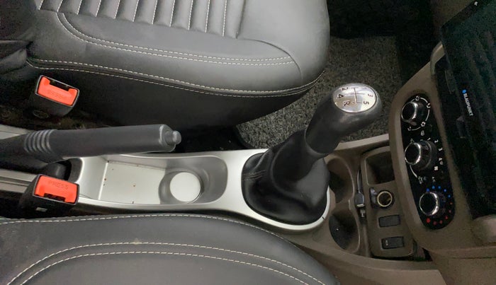 2016 Renault Duster RXL PETROL, Petrol, Manual, 23,020 km, Gear Lever