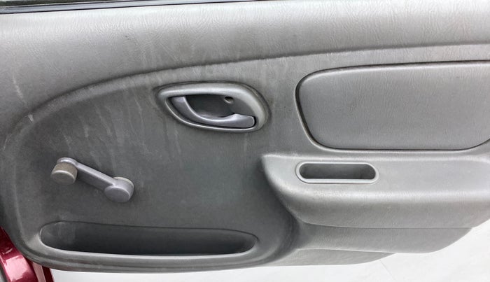 2010 Maruti Alto LXI, Petrol, Manual, 48,649 km, Driver Side Door Panels Control