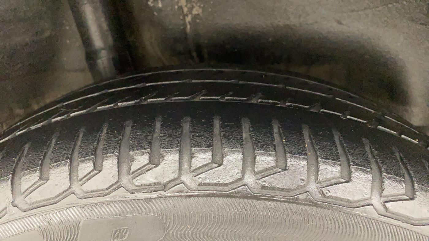 2013 Honda City V MT PETROL, Petrol, Manual, 32,393 km, Right Rear Tyre Tread