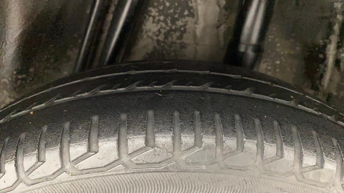 2013 Honda City V MT PETROL, Petrol, Manual, 32,393 km, Left Rear Tyre Tread