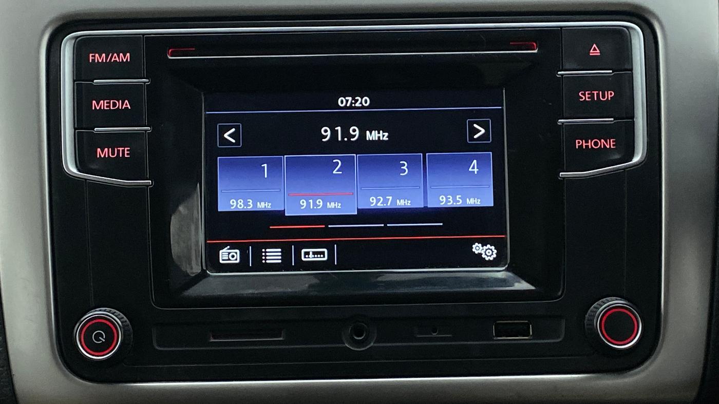 2016 Volkswagen Ameo HIGHLINE 1.5, Diesel, Manual, 84,051 km, Infotainment System