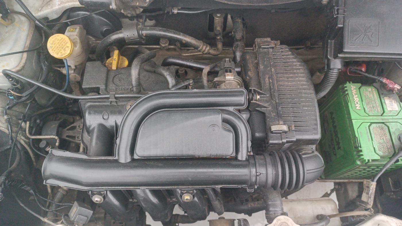 2018 Renault Kwid RXT 1.0 AMT, Petrol, Automatic, 59,755 km, Engine View