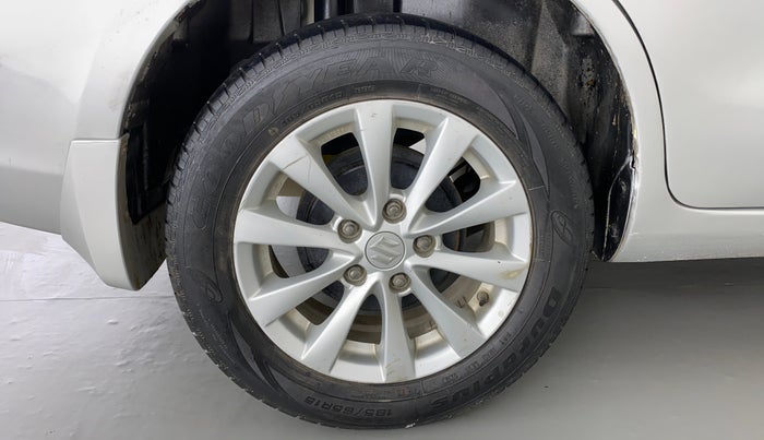 2014 Maruti Ertiga ZXI, Petrol, Manual, 43,824 km, Right Rear Wheel