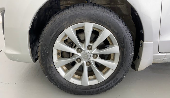 2014 Maruti Ertiga ZXI, Petrol, Manual, 43,824 km, Left Front Wheel