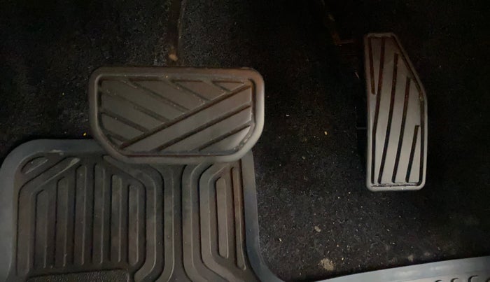 2022 Maruti Baleno ALPHA 1.2 AGS, Petrol, Automatic, 30,659 km, Pedals