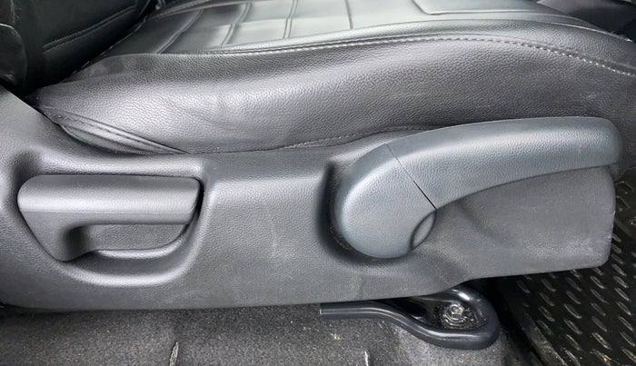 2019 Honda WR-V 1.2 i-VTEC VX MT, Petrol, Manual, 43,575 km, Driver Side Adjustment Panel