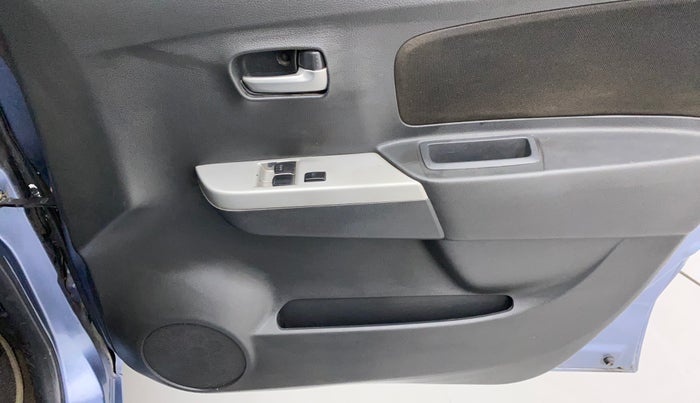 2012 Maruti Wagon R 1.0 LXI, Petrol, Manual, 71,143 km, Driver Side Door Panels Control