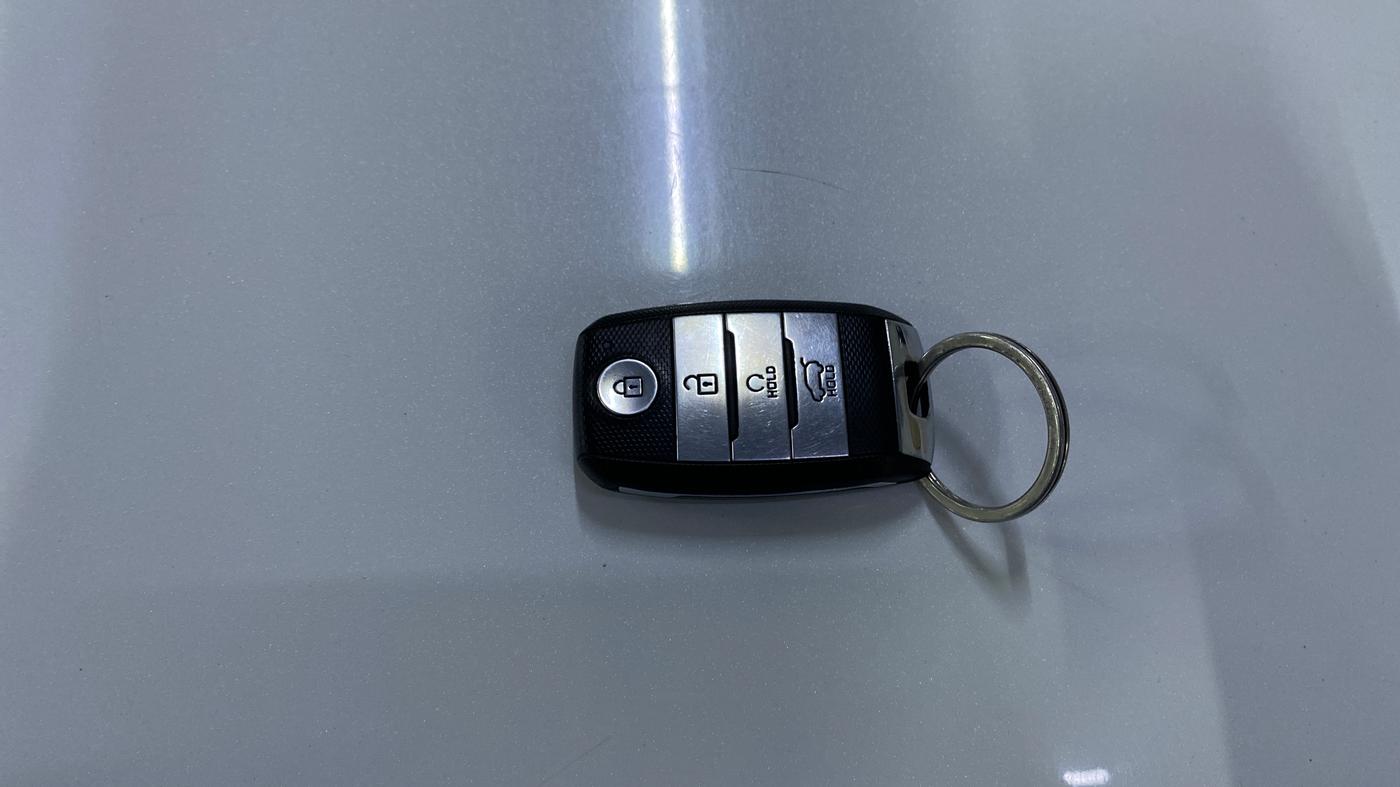 2022 KIA SELTOS HTK PLUS 1.5 DIESEL, Diesel, Manual, 75,109 km, Key Close Up