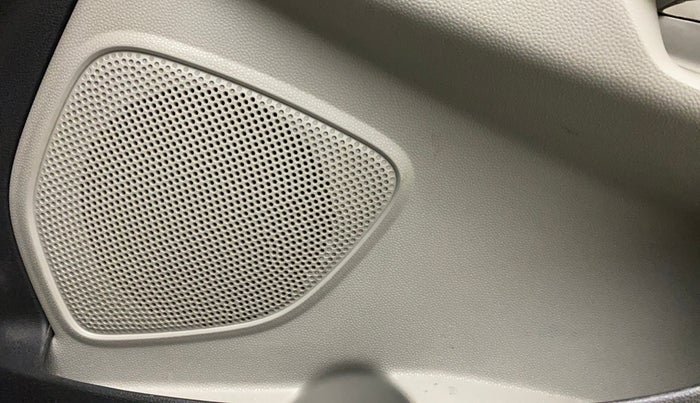 2017 Ford Ecosport TITANIUM 1.5L PETROL, CNG, Manual, 70,115 km, Speaker