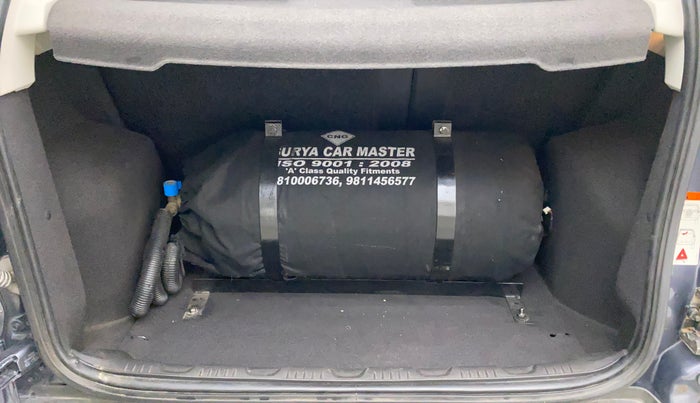 2017 Ford Ecosport TITANIUM 1.5L PETROL, CNG, Manual, 70,115 km, Boot Inside