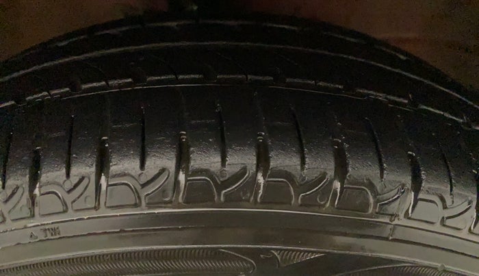 2012 Maruti Wagon R 1.0 VXI, Petrol, Manual, 44,344 km, Left Rear Tyre Tread