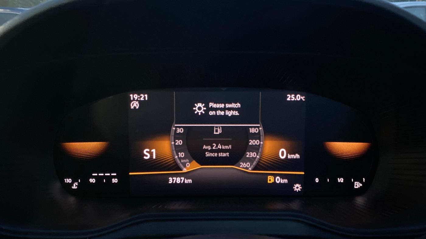 2025 Skoda KUSHAQ Prestige 1.5L TSI AT, Petrol, Automatic, 3,786 km, Odometer Image