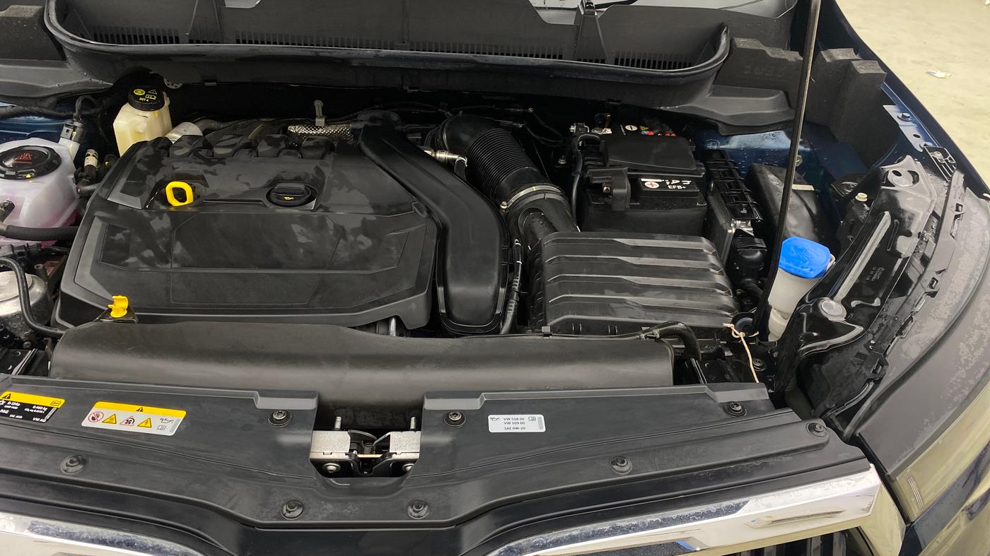 2025 Skoda KUSHAQ Prestige 1.5L TSI AT, Petrol, Automatic, 3,786 km, Engine View - Left