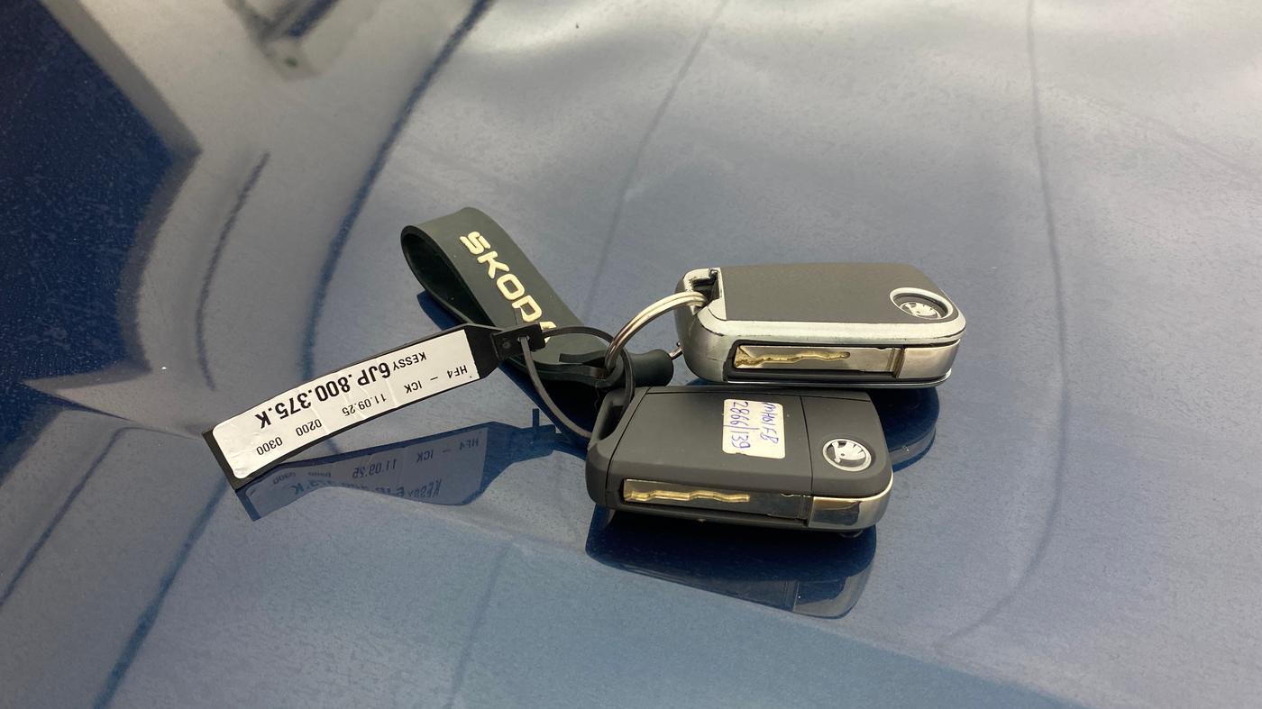 2025 Skoda KUSHAQ Prestige 1.5L TSI AT, Petrol, Automatic, 3,786 km, Key Close Up