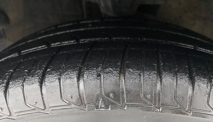 2012 Hyundai i10 ERA 1.1 LPG, LPG, Manual, 51,068 km, Left Front Tyre Tread