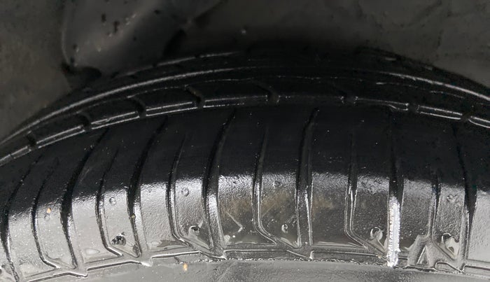 2012 Hyundai i10 ERA 1.1 LPG, LPG, Manual, 51,068 km, Left Rear Tyre Tread