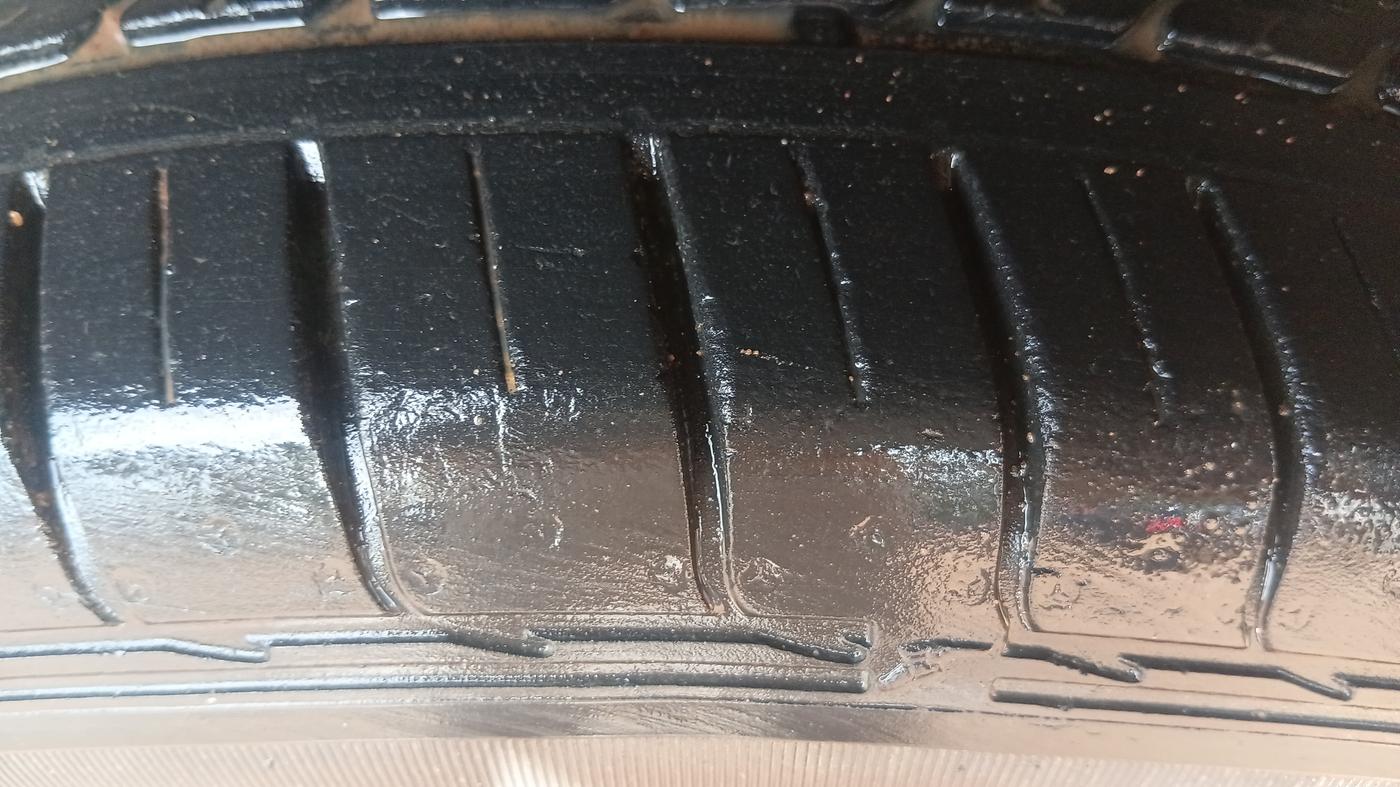 2019 KIA SELTOS HTX IVT 1.5 PETROL, Petrol, Automatic, 38,320 km, Right Front Tyre Tread