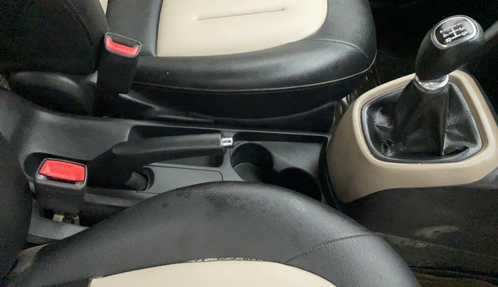 2013 Hyundai Grand i10 SPORTZ 1.2 KAPPA VTVT, Petrol, Manual, 80,540 km, Gear Lever