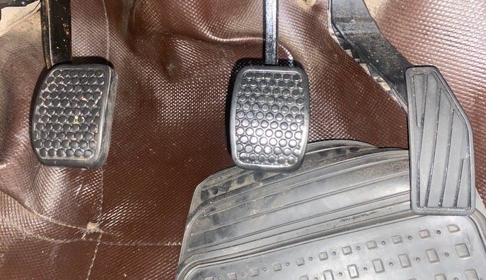 2017 Maruti Alto K10 VXI, Petrol, Manual, 38,310 km, Pedals