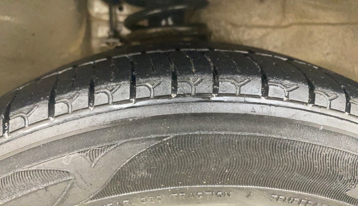 2017 Maruti Alto K10 VXI, Petrol, Manual, 38,310 km, Right Front Tyre Tread