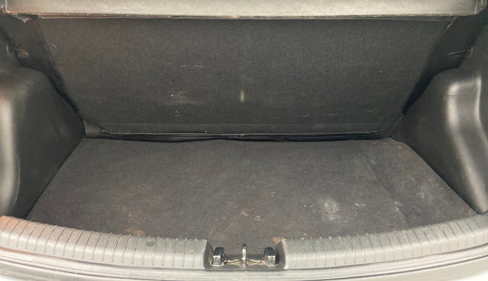 2019 Hyundai Grand i10 ASTA 1.2 VTVT, Petrol, Manual, 32,881 km, Boot Inside