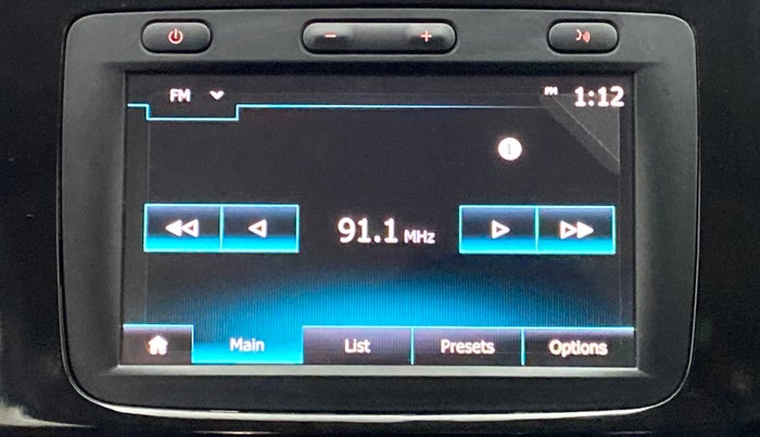 2019 Renault Kwid 1.0 RXT Opt AT, Petrol, Automatic, 9,645 km, Infotainment System