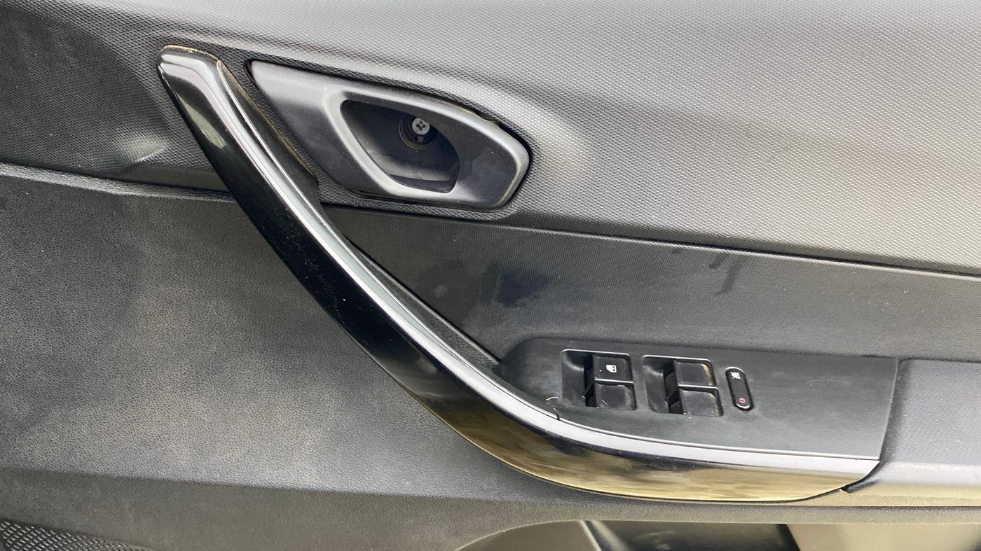 2019 Tata TIAGO NRG PETROL, Petrol, Manual, 63,171 km, Driver Side Door Panels Control