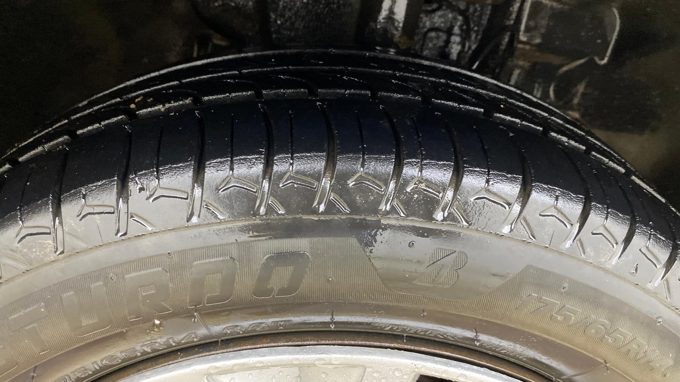 2019 Tata TIAGO NRG PETROL, Petrol, Manual, 63,171 km, Right Front Tyre Tread