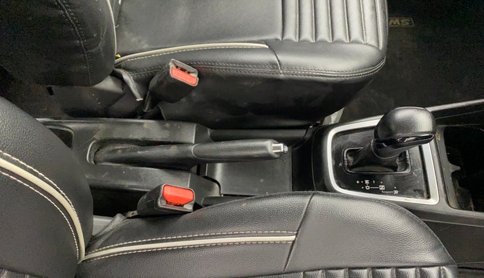 2023 Maruti Swift VXI AMT, Petrol, Automatic, 24,448 km, Gear Lever