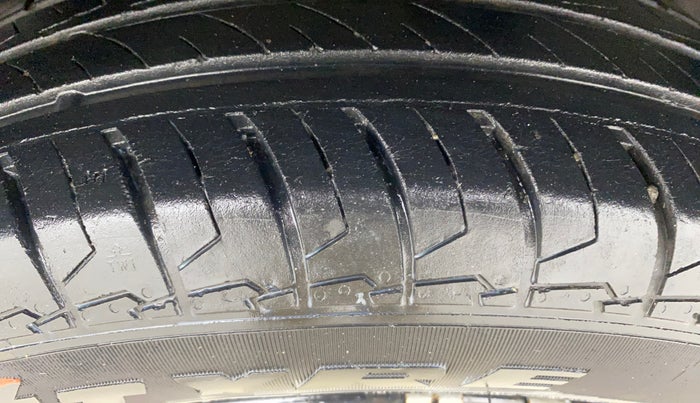 2023 Maruti Swift VXI AMT, Petrol, Automatic, 24,448 km, Left Rear Tyre Tread