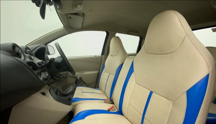 2016 Datsun Go T, Petrol, Manual, 42,318 km, Right Side Front Door Cabin