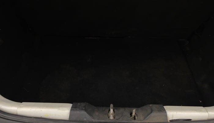 2016 Tata Tiago XT PETROL, Petrol, Manual, 93,053 km, Boot Inside