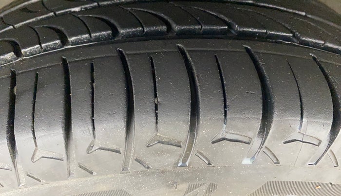 2016 Tata Tiago XT PETROL, Petrol, Manual, 93,053 km, Left Front Tyre Tread