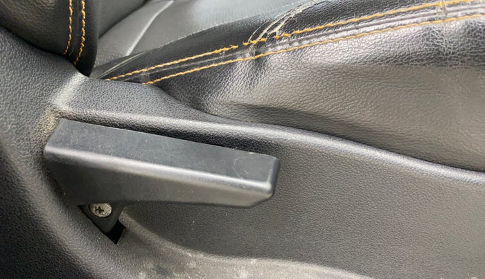 2016 Tata Tiago XT PETROL, Petrol, Manual, 93,053 km, Driver Side Adjustment Panel