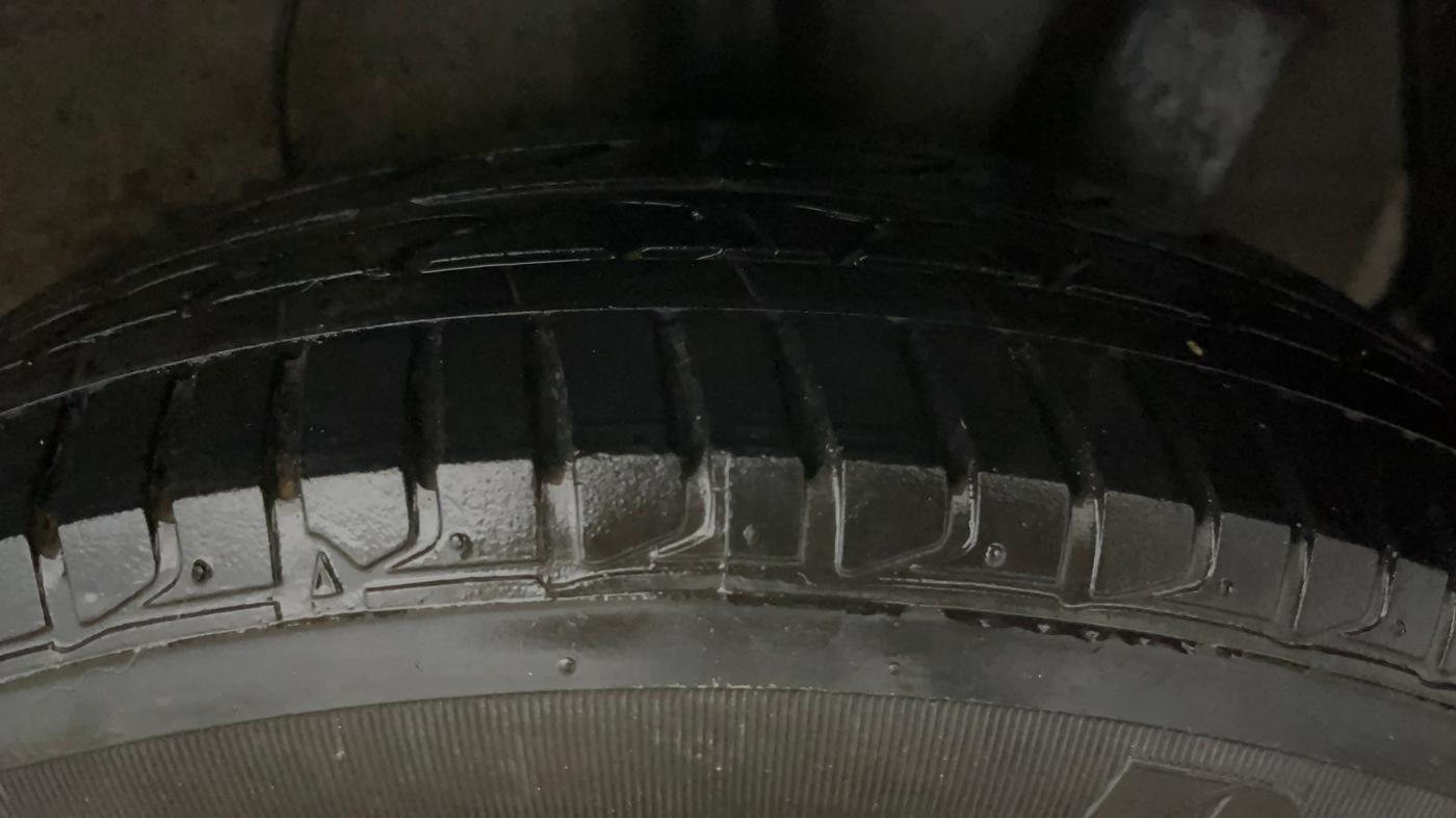 2021 Hyundai AURA SX PLUS 1.2 AMT, Petrol, Automatic, 20,528 km, Left Rear Tyre Tread
